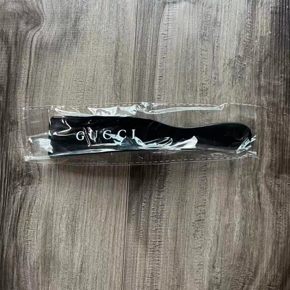 Gucci Shoe Horn - Picture 1 of 3